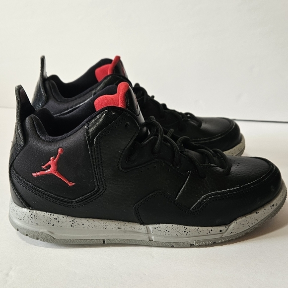 Nike Jordan Courtside 23 (PS) BlackGym Red Particle Kids Sneakers Sizy 3Y - Picture 4 of 8